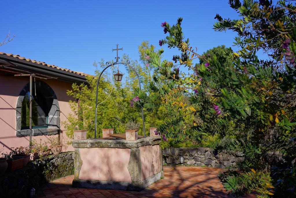 Bed And Breakfast Il Glicine Piedimonte Etneo Exteriér fotografie